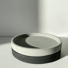 Load image into Gallery viewer, Artifact Home www.artifacthome.ca  Black and grey round concrete tray minimalist home decor